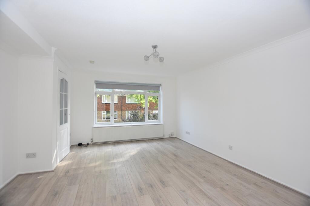 House in London - View 2
