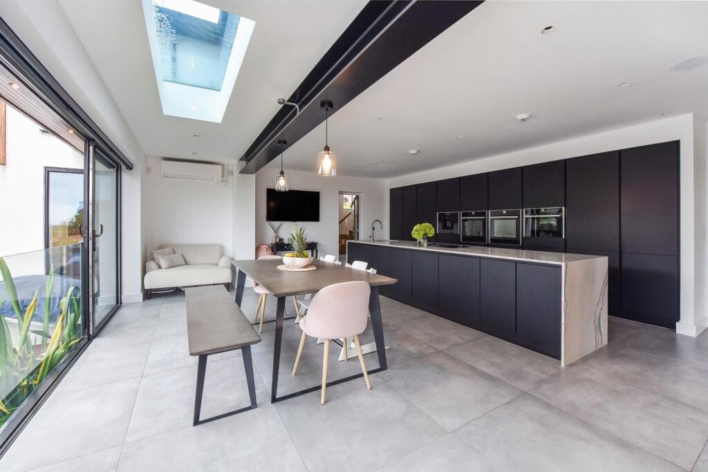 House in Portsmouth - View 2