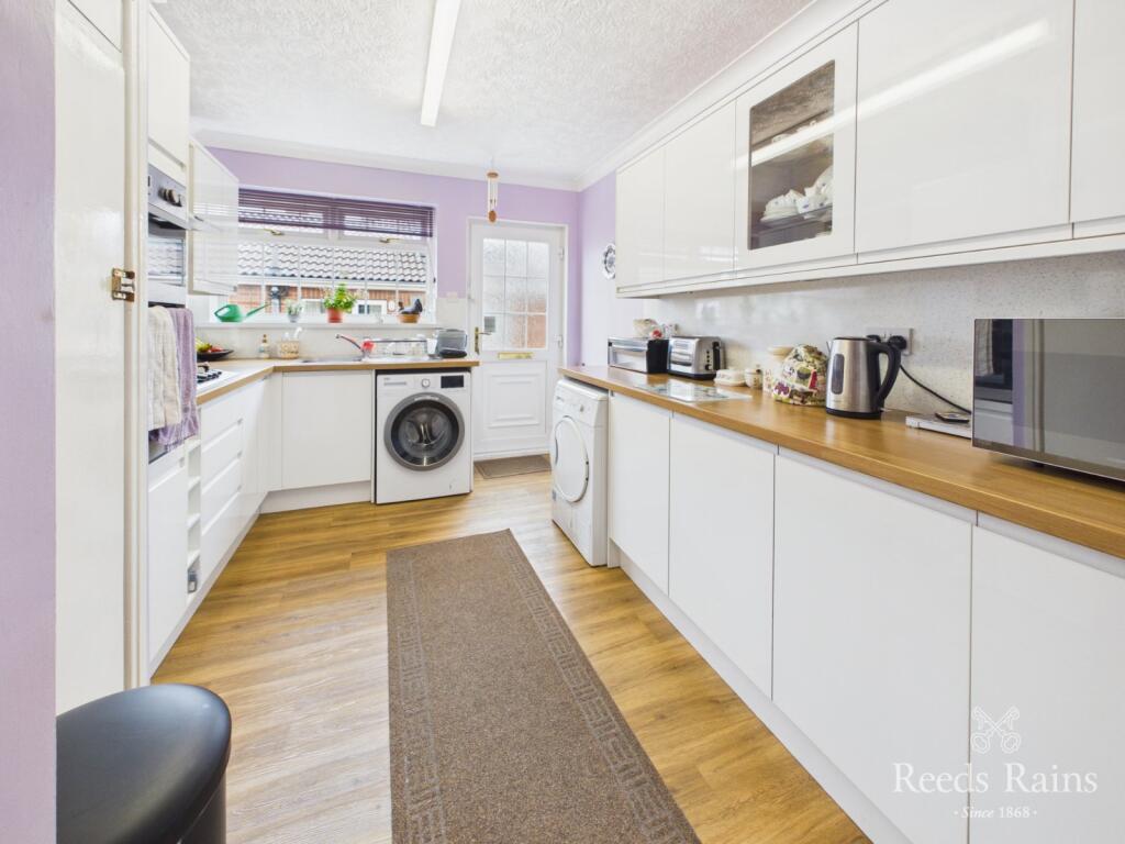 Thames Avenue, Guisborough, North Yorkshire, TS14 photo 4
