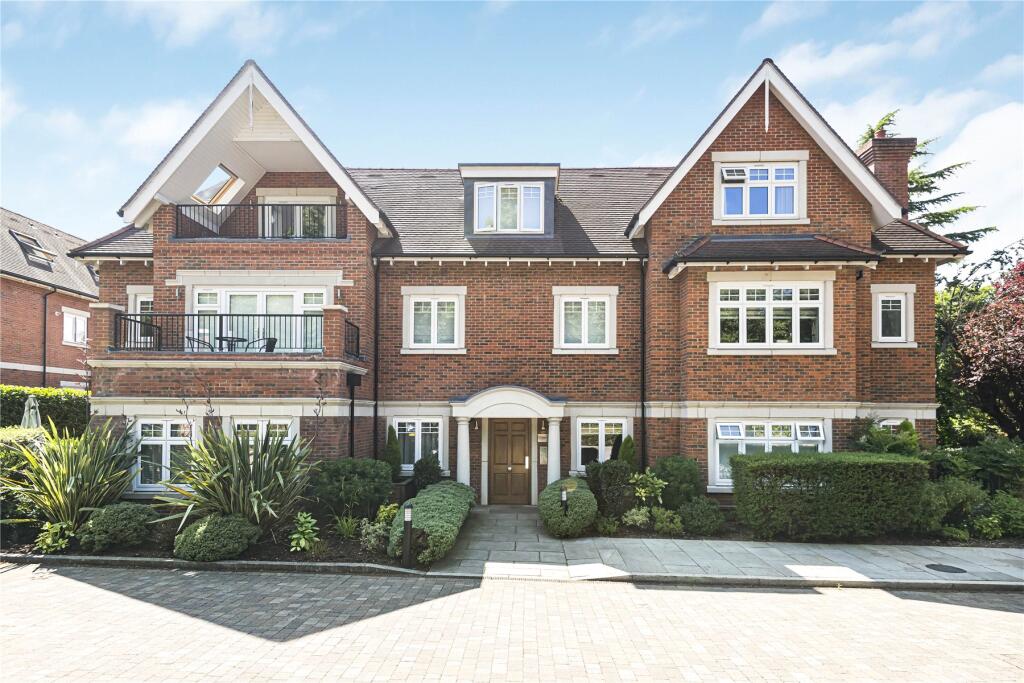 Main image of property: Coombehurst Close, Hadley Wood, EN4