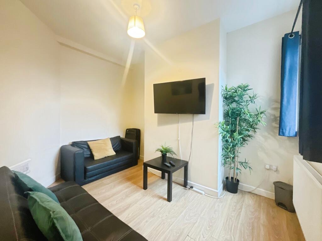Vale Drive, Mansfield, NG20 photo 4