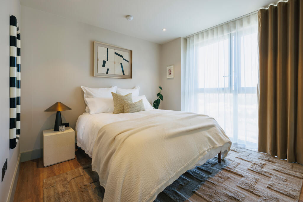 Main image of property: Dovecote House, Beaufort Square, Colindale, NW9 4GQ