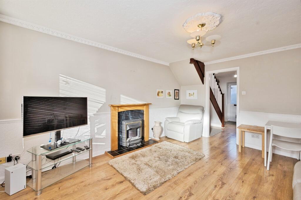 House in Yeovil, Somerset - View 2