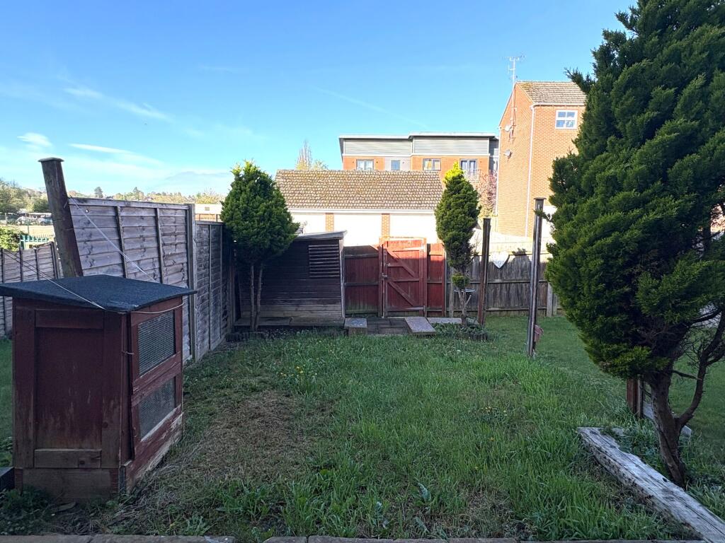 House in Cherwell, Grimsbury, Banbury - View 4