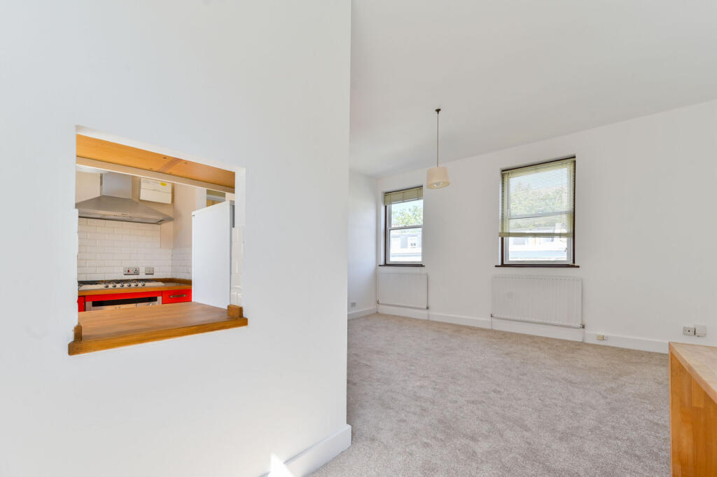 Apartment in London - View 4