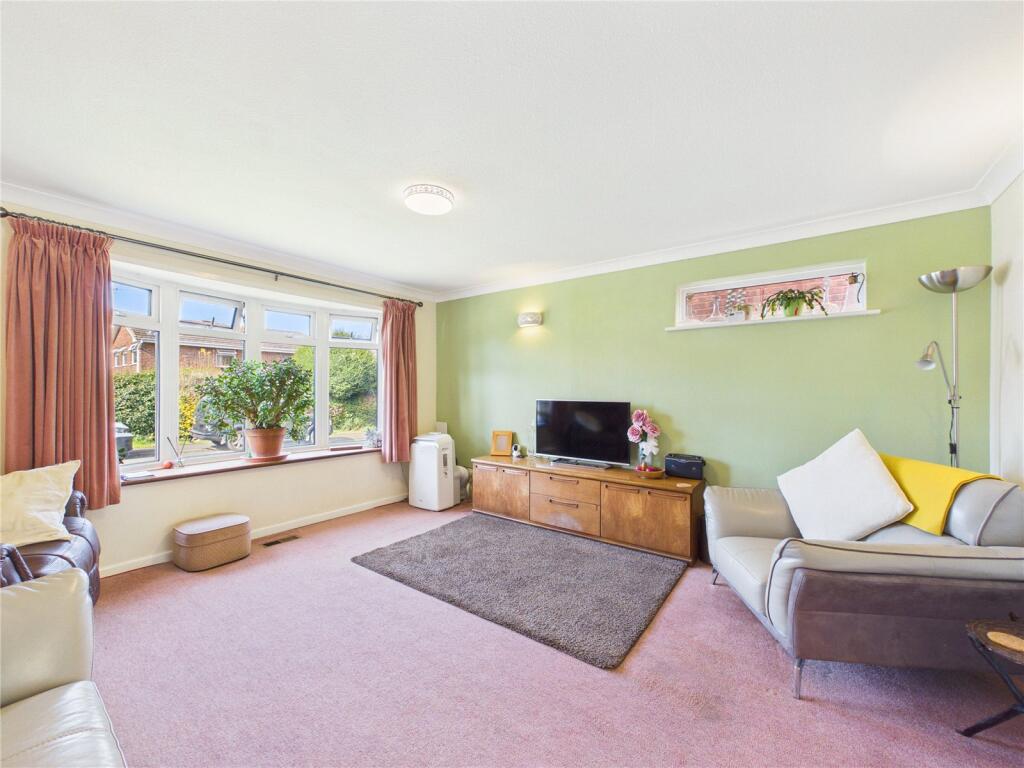 Percheron Way, Droitwich Spa, Worcestershire, WR9 photo 3