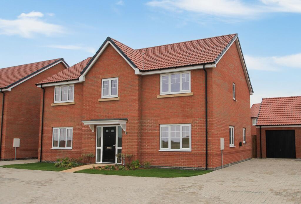 4-bed detached on Tillet Way,
Norwich,
Norfolk,
NR13 5GL, £570,000