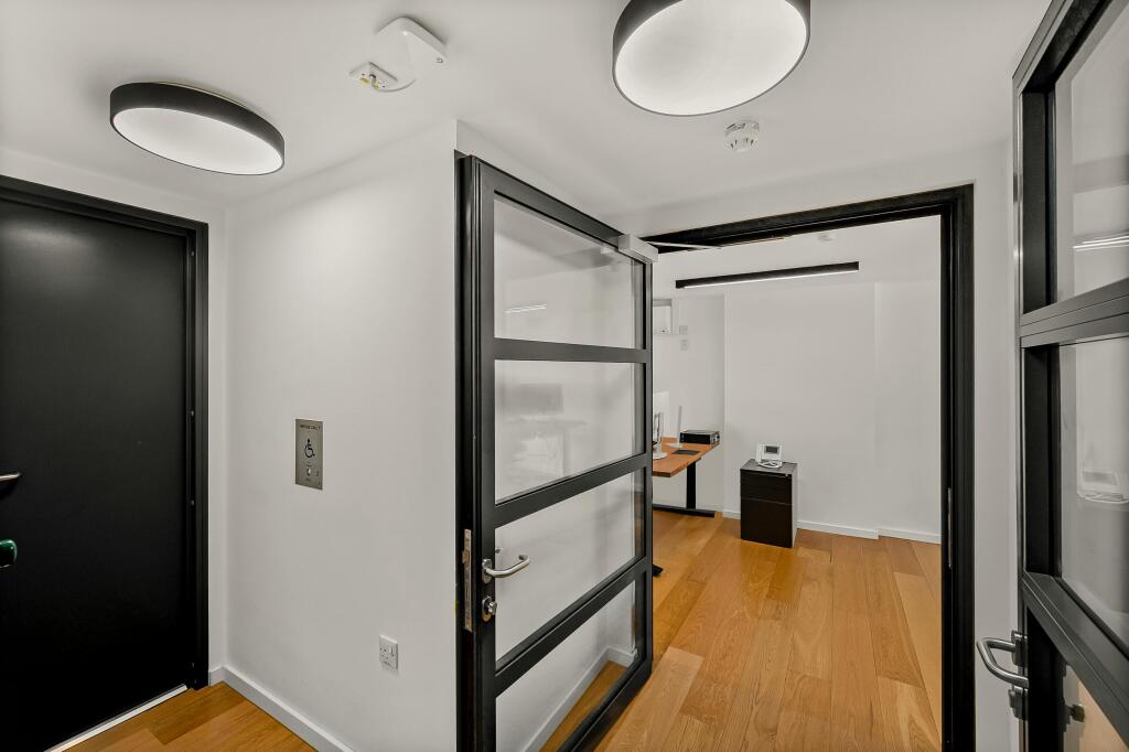 hall 1.jpg