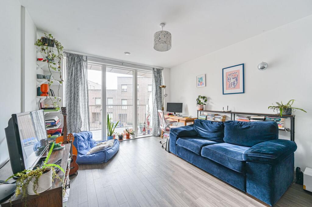 Apartment in London - View 5