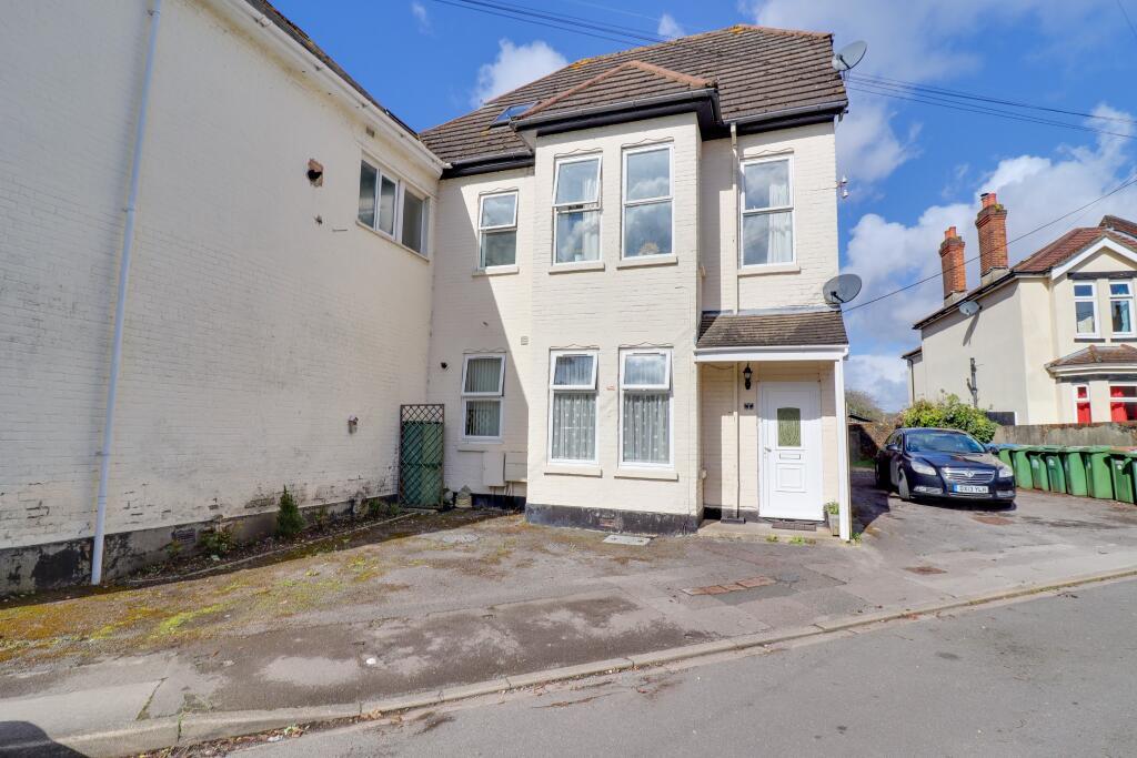 Main image of property: West Road, Woolston