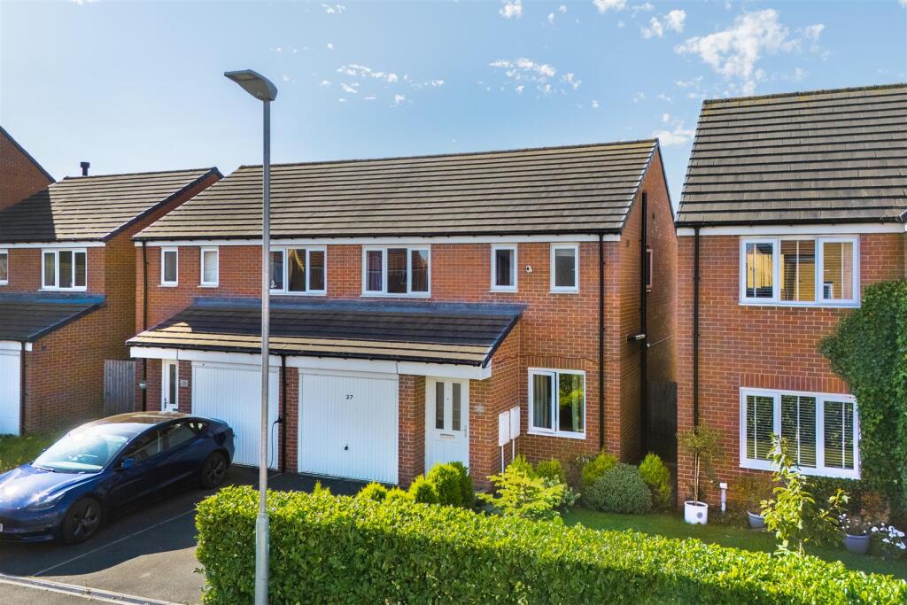 3-bed semi-detached on Warkworth Way, Amble, Morpeth, NE65, £195,000