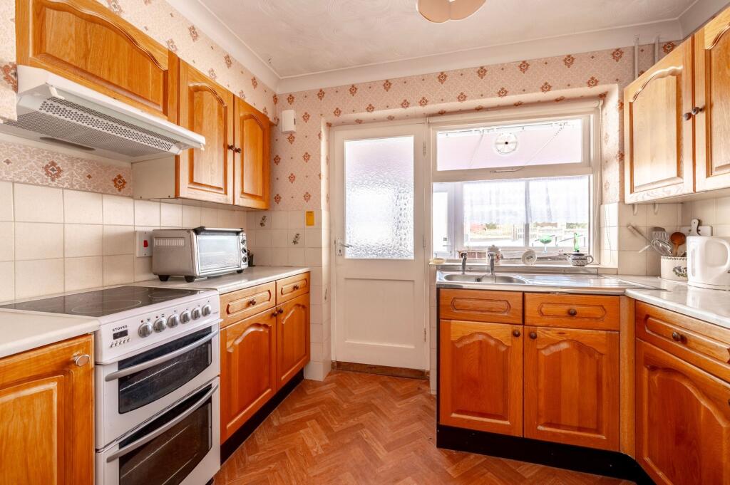 Norwich Road, Caister-On-Sea photo 4