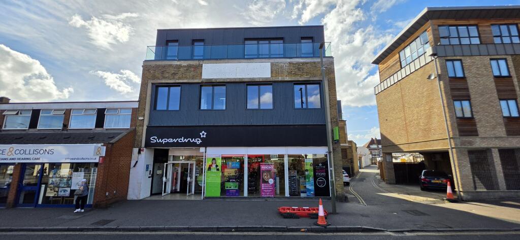 Apartment in Ashford - View 3