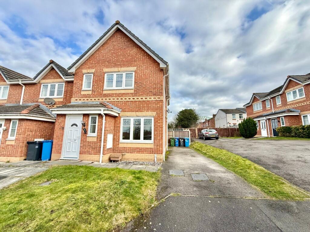Main image of property: Redtail Close, Runcorn, WA7