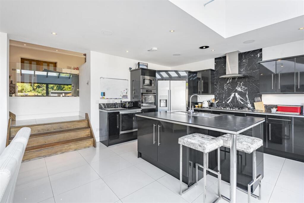 Additional image 9 of Codicote Road, Welwyn