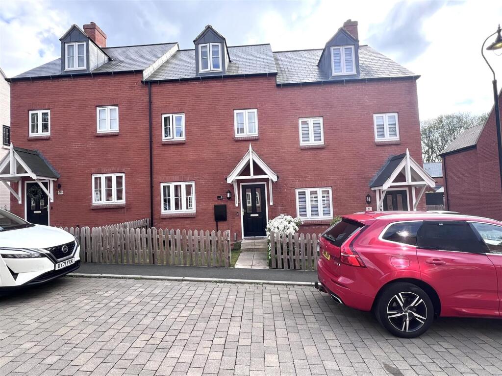 Main image of property: Ludlow Lane, Towcester