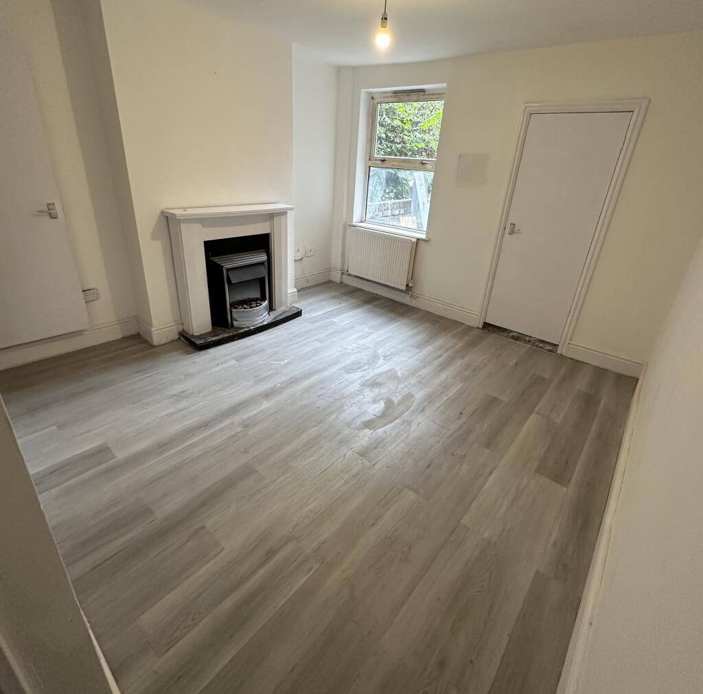 Main image of property: Stoneyford Road, Sutton-in-Ashfield NG17 3GJ