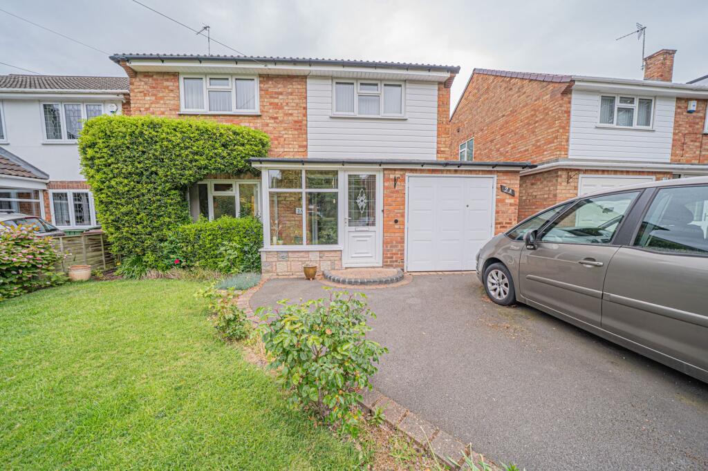 Main image of property: Kingslea Road, Solihull, B91