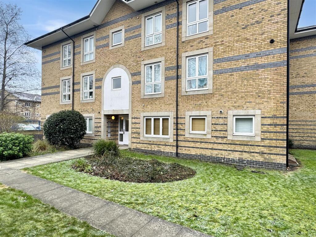 Main image of property: Longworth Avenue, Chesterton, Cambridge