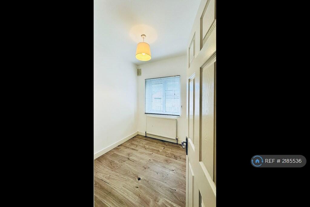 House in Romford - View 4