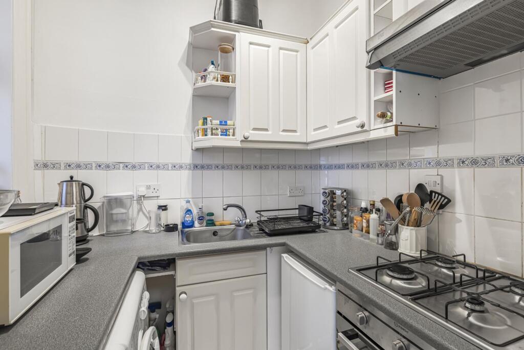 Apartment in London - More