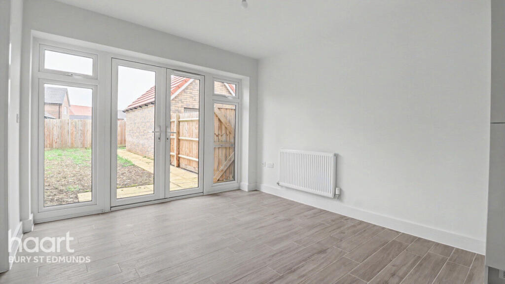House in Mid Suffolk, Elmswell - View 4