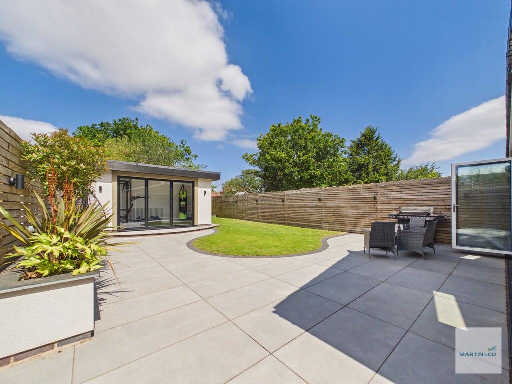 Devitt Drive, Hucknall - View 5