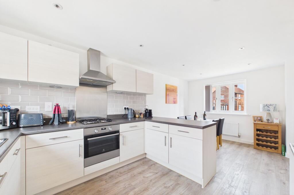 House in Northampton - View 3