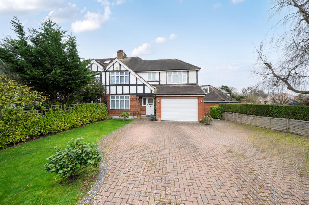 Main image of property: Gurney Court Road, St. Albans, AL1