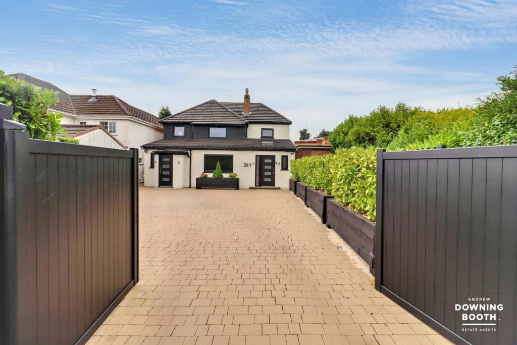 House in Lichfield, Shenstone