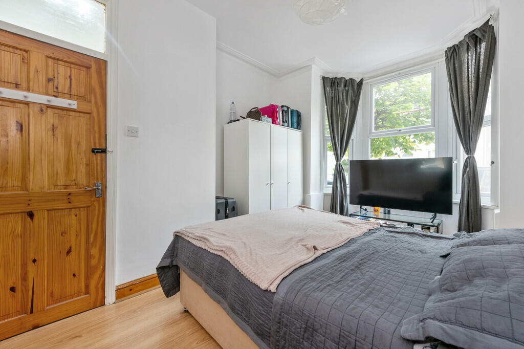 Springfield Road, London, N15 - More