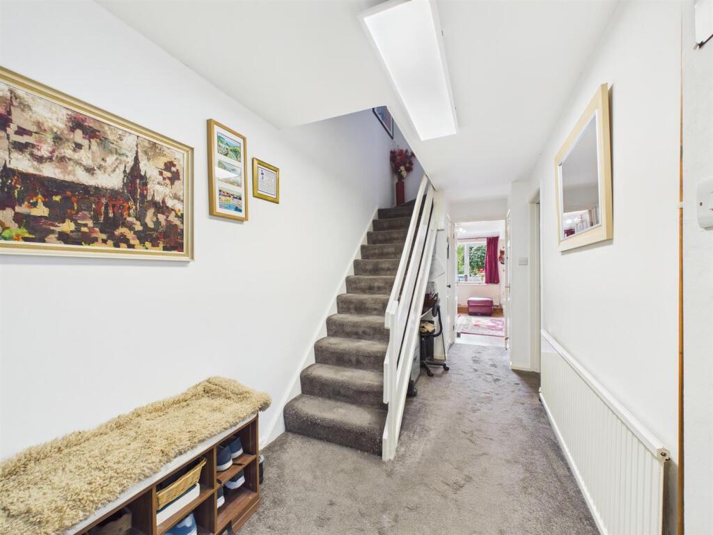 Church Road, Hanham, Bristol photo 3