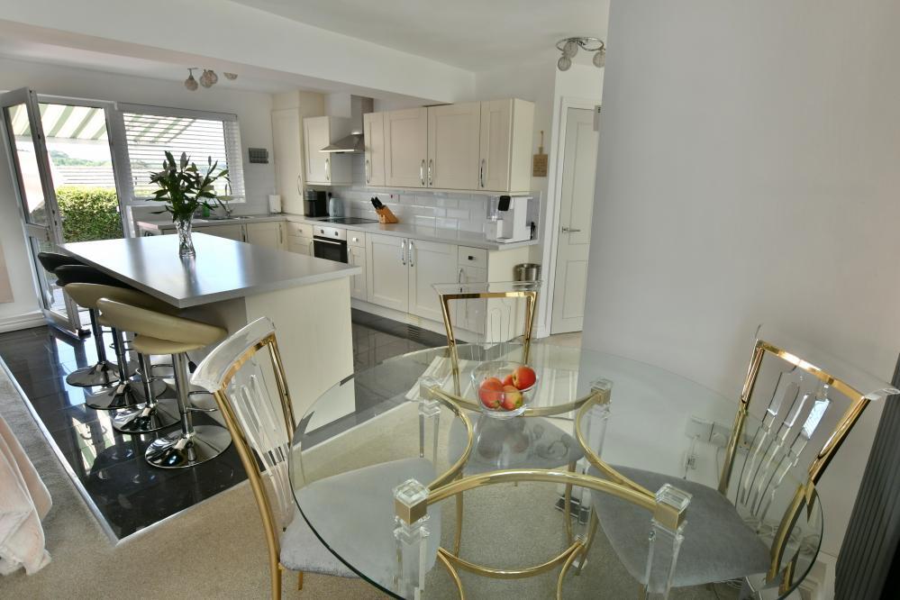 House in Corfe Mullen - View 3