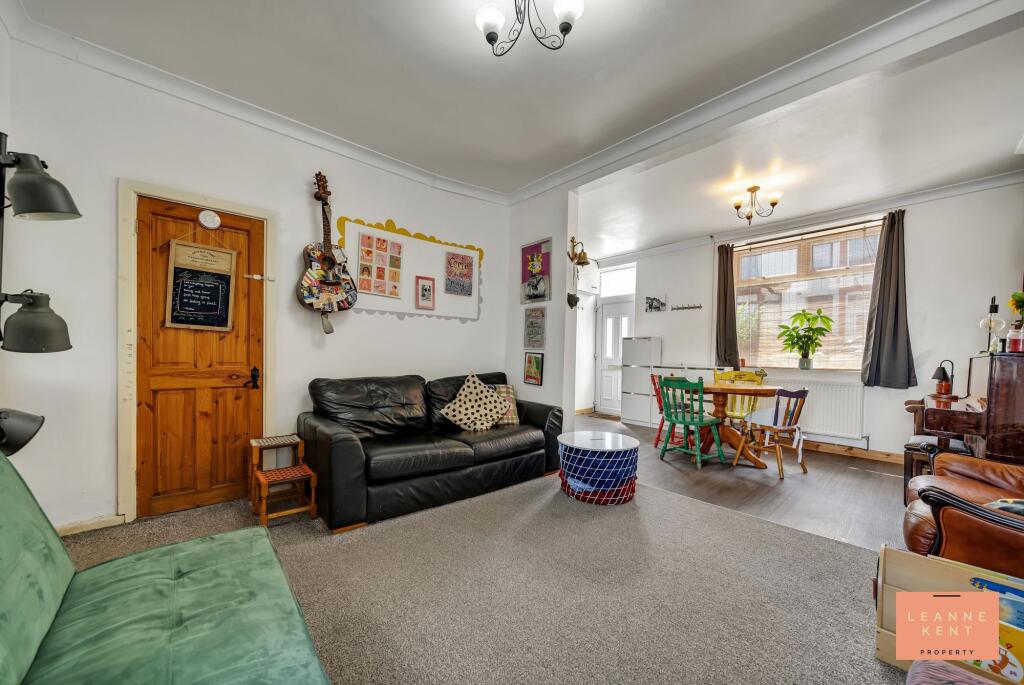 House in Abertridwr, Aber Valley - View 3