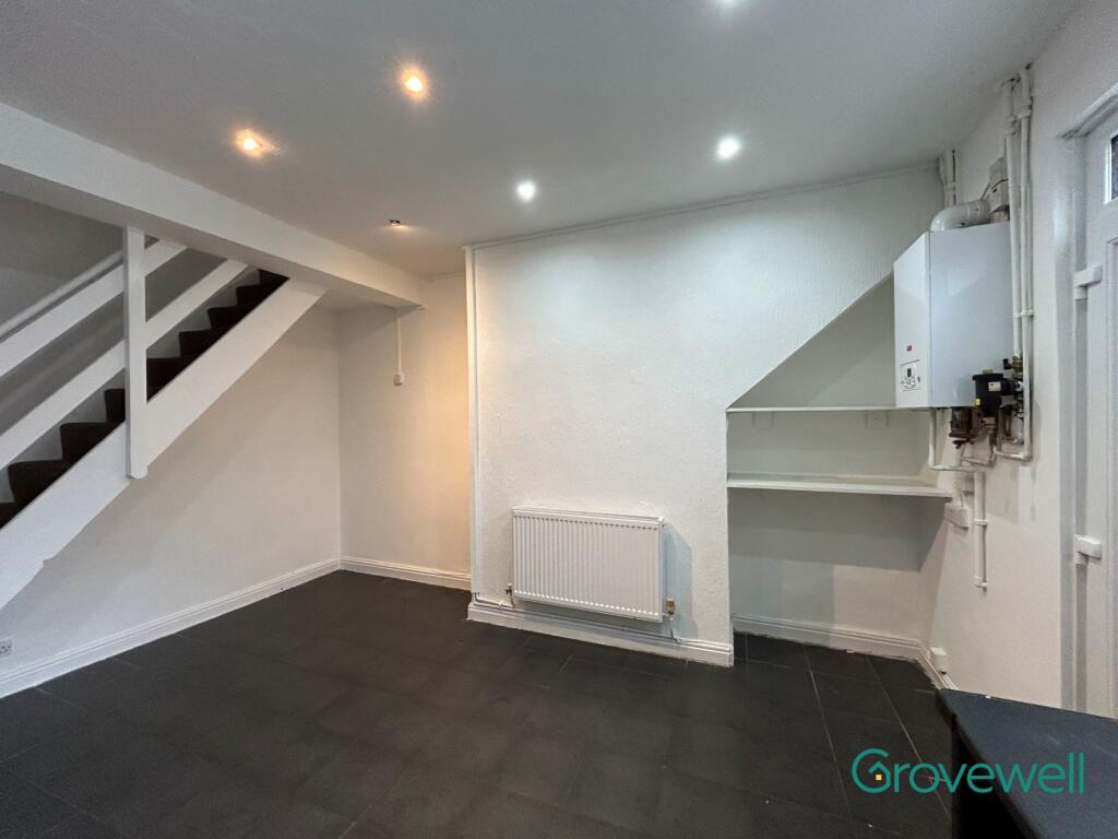 House in Bolton, Tonge Moor - More