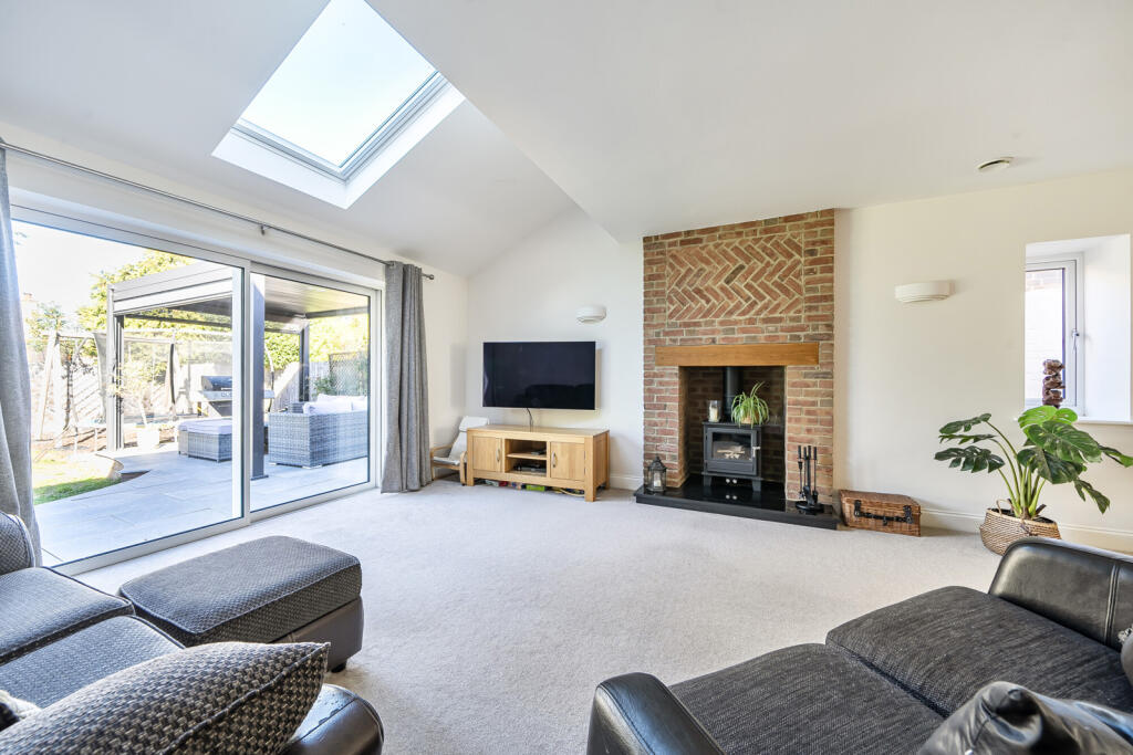 House in London - View 3
