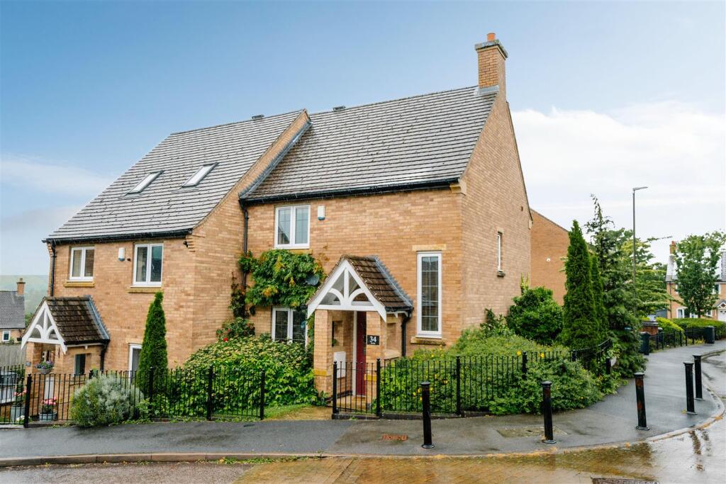 2-bed semi-detached on Morledge, Matlock, DE4 3SD, £285,000
