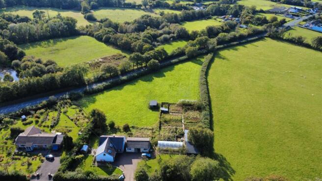 dji_fly_20250923_162056_837_1758704195959_photo_op