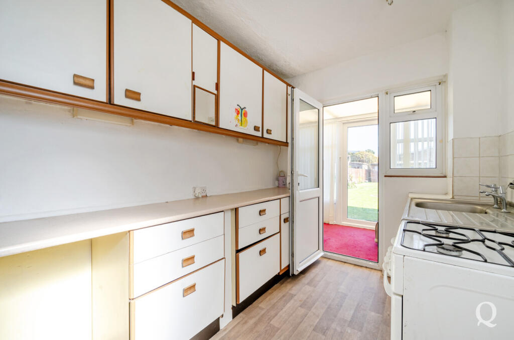 Langley Road, Sittingbourne, Kent, ME10 – pohled 4