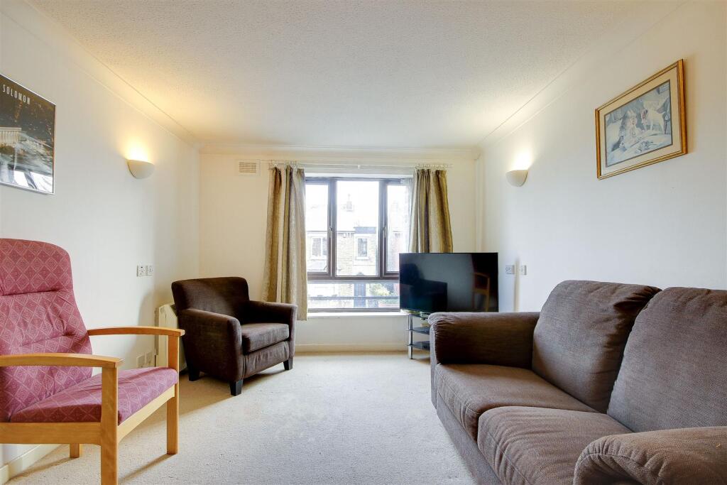 Gordon Hill, Enfield photo 3