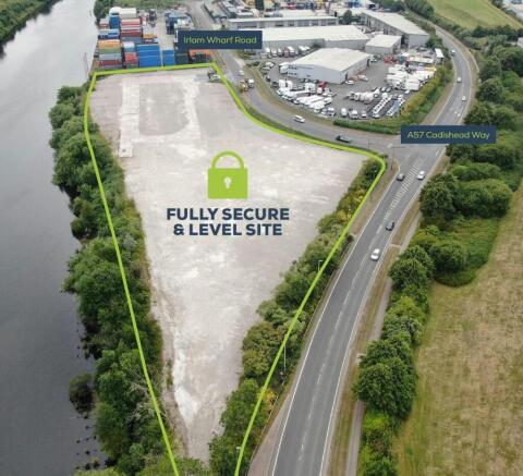 Site boundary  North aspect.jpg