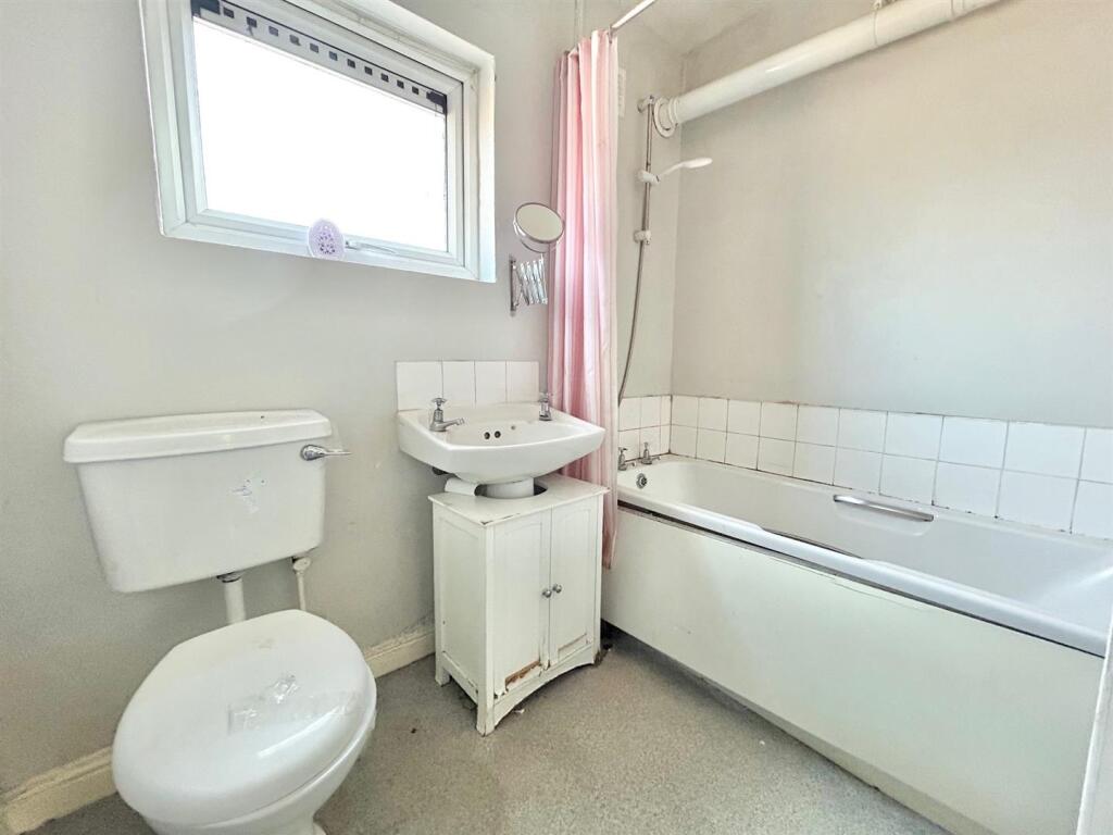 House in Wigan - View 4