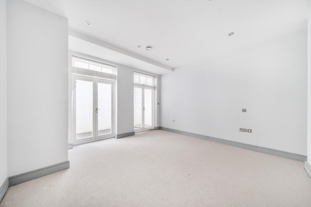 Apartment in London, Roehampton - View 3