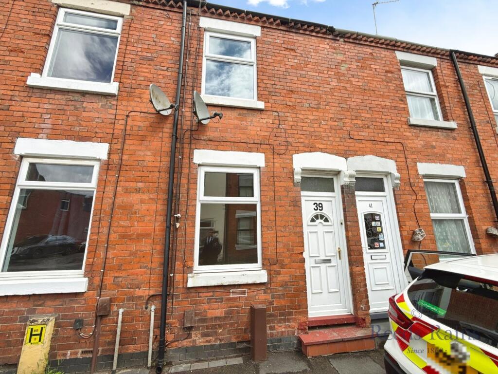 Main image of property: Stubbs Gate, Newcastle, Staffordshire, ST5
