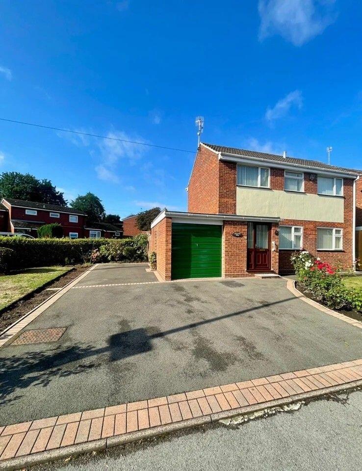Main image of property: Claremont Street, Cradley Heath, B64 6HH