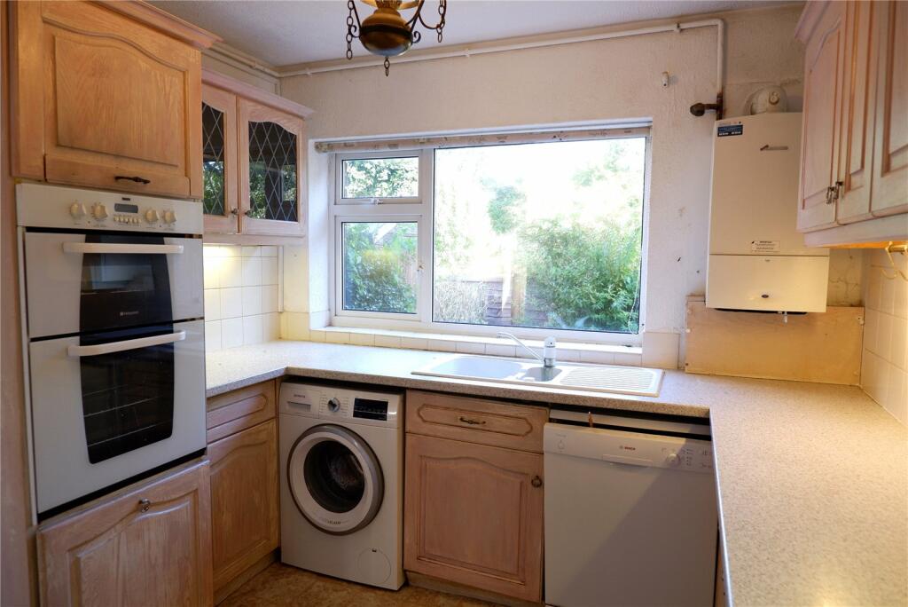 Apartment in Twyford, Wokingham - View 3