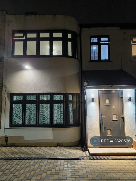 Main image of property: Rosslyn Avenue, Dagenham, RM8