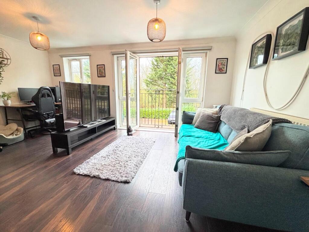 Bluebell Rise, Grange Park, Northampton NN4 photo 2