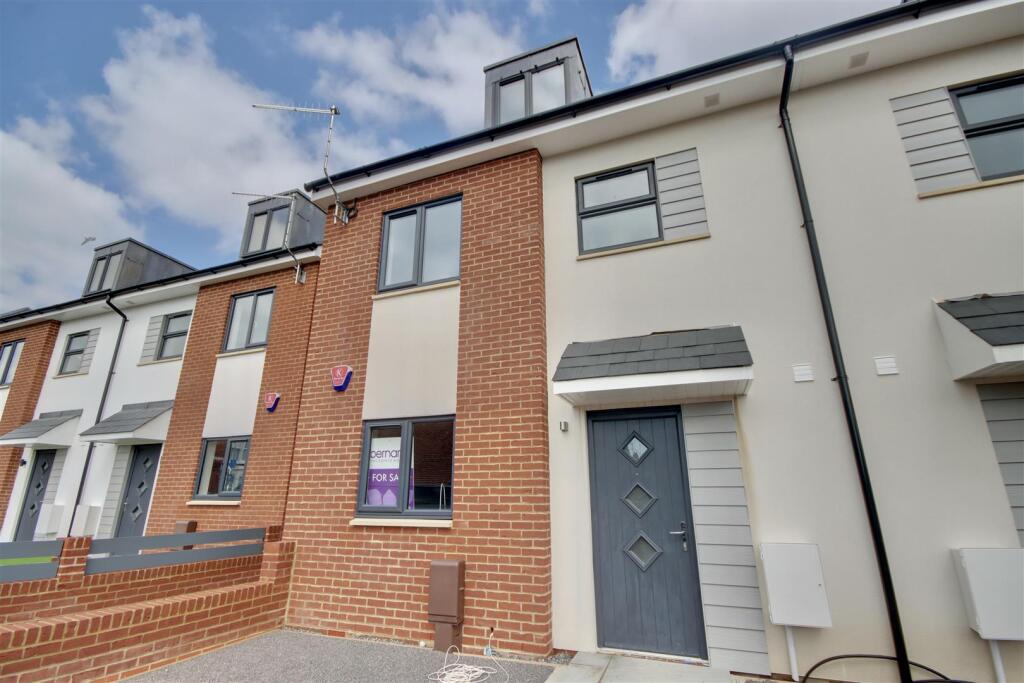 Main image of property: Moneyfield Avenue, Baffins