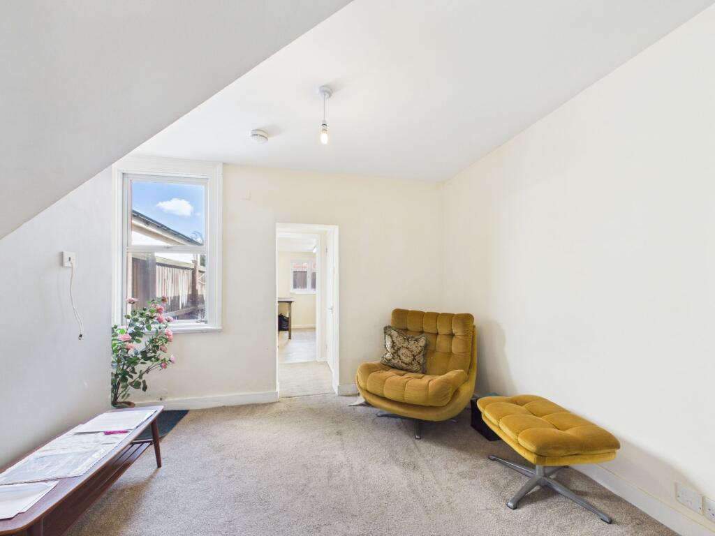 House in Cheltenham, Marle Hill, St Paul’s - View 4